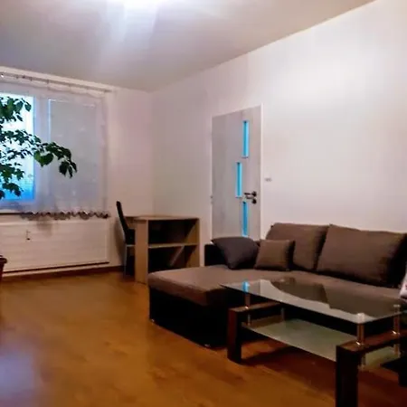 3 Big 64m2 Just For You, Night View Appartement *